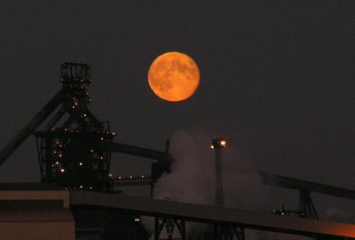  - 6th November 2006 - Industrial Moon