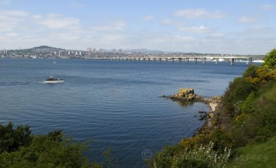 Tay Road Bridge and Dundee - DSC_7451.jpg