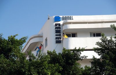 centerhotel2.JPG