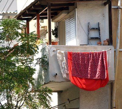 balcony w_red sheet.JPG