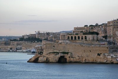 Valleta 7