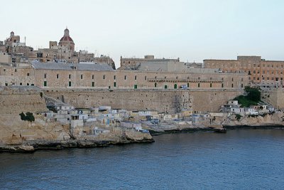 Valleta 10