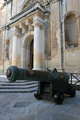 Valleta 27