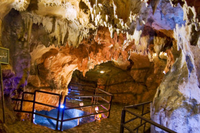  Quri Qaleh ( Ghoori Ghaleh ) Cave