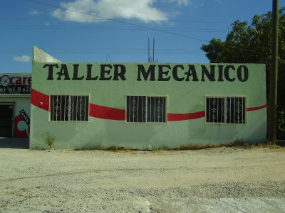 We're going to need a taller mecanico.