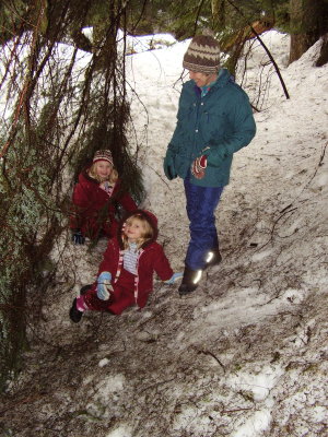 Maisie, Julia and Mom in Maisie's snow house