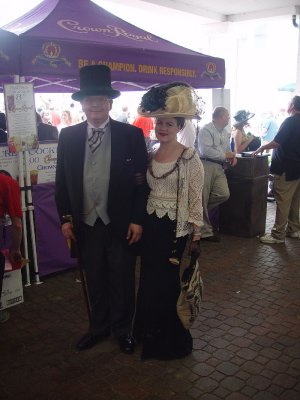 WHAT OUTFITS-PEOPLE SPARE NOTHING TO GET THEIR LOOK