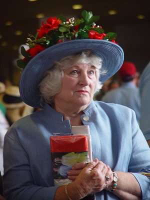 THIS  KENTUCKY GENTLE LADY LOOKED SO FINE