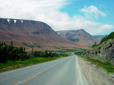 THE MOUNTAINS ON THE LEFT CAME FROM NORTH AMERICA AND TO THE RIGHT AFRICA -THEY COLLIDED WHERE THE ROAD IS NOW-AMAZING