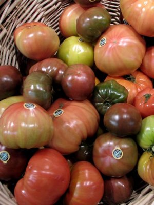 08 MAR 07 HEIRLOOM TOMATOES