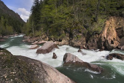 Zatychka rapid on Big Laba river.jpg
