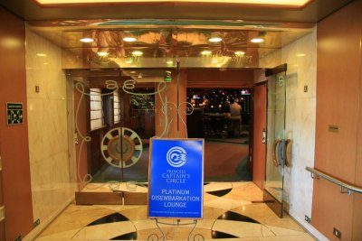 Disembarkation Lounge for Platinum Members
