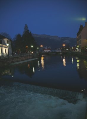 Pont Perriere at night