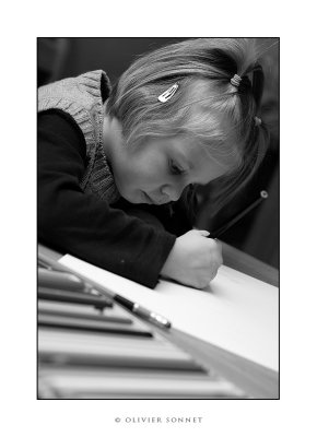 Manon crayon.jpg