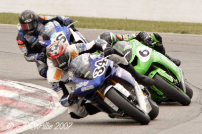 Kevin Lacombe, Yamaha YZF-R1 (34), Brett McCormick, Kawasaki ZX-10R (6), Francis Martin, Suzuki GSX-R1000 (16)