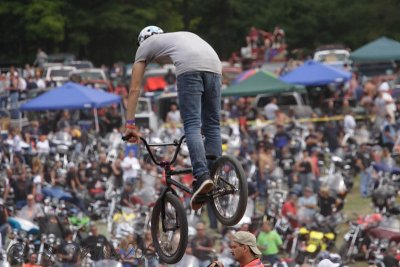 BMX Stunts at Poags Hole Hillclimb