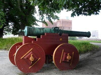 City Hall behind Akershus Cannon