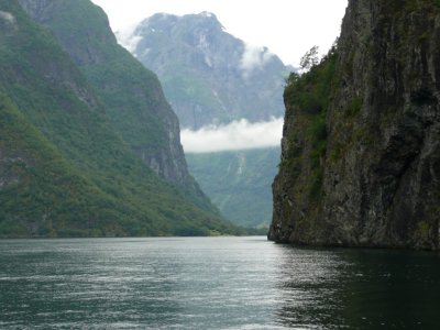 Entering Naeorey Fjord