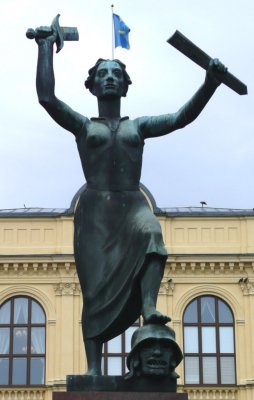 Close up of 'Peace' Statue (1955)