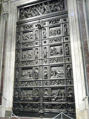 Doors in St Isaac's Patterned after Battistero di San Giovanni in Florence