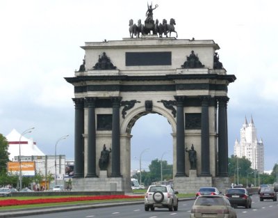 Triumphal Arch (1827-34) Celebrates End of War with Napoleon