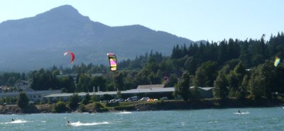 Kite Boarding is Popular in Stevenson, WA