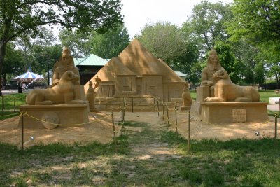 Amazing sand sculpture at Franklin Square