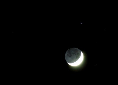 The Moon and Beta Tauri.jpg