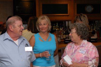 Dick Lumley, Sue and Mary Ellen Cahours Lumley