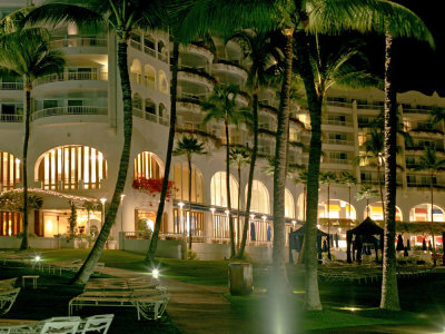 Maui-hotell-night-web.jpg