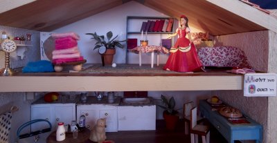 DollHouse CV15/4.5@f/11 L1004383.jpg
