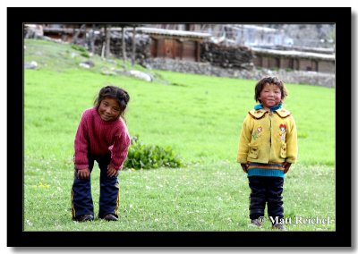 Two Tibetan Girls Rawok Lake Eastern Tibet