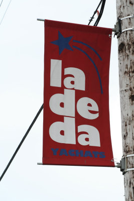 La-de-da