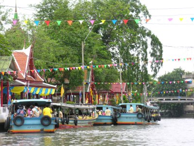 Khlong Cruise, Thon Buri