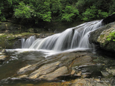Side view of a cascade