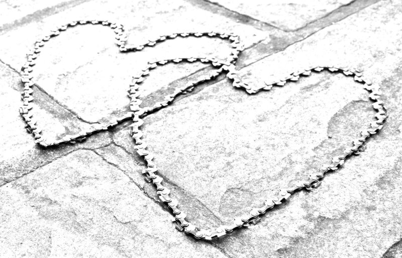 hearts in chains