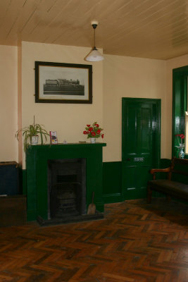 Holt Station Interior (2)