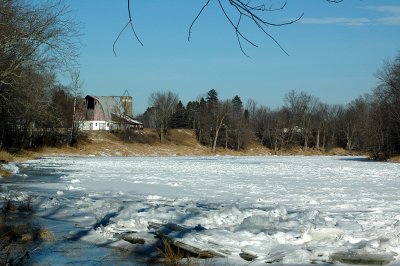 Chippewa River freezing up