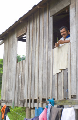 Casas  beira do rio (Houses by the river)