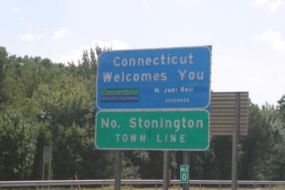 Connecticut State Welcome Sign (IMG_1132R.jpg)