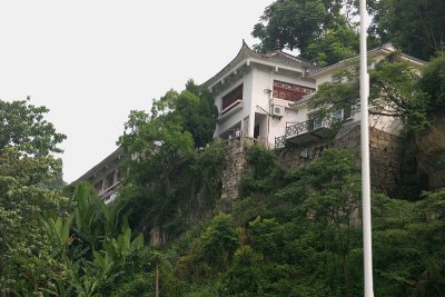 Lodges-Along-Yangtze.jpg