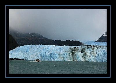 Boat at Spegazzini Glacier