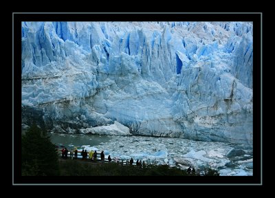 Observers at Perito Moreno Glacier