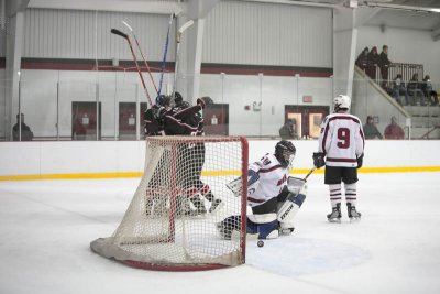 stg_07hockey_roxbury-latin_032.jpg