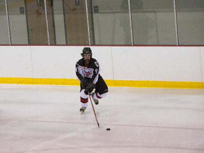 stg_07hockey_rivers_041.jpg