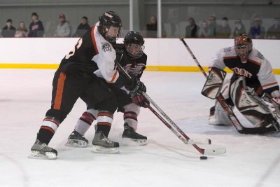 stg_07hockey_vermont academy_109.jpg