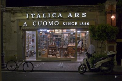May 28, 2007 - Italian Art Store