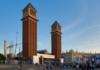  Venetian Columns