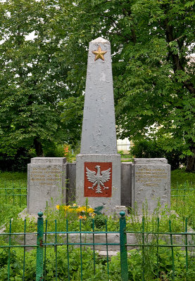 Monument To Heroes