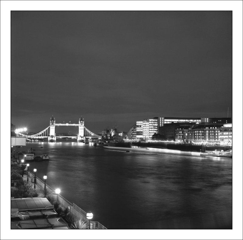 london_bw_1.jpg